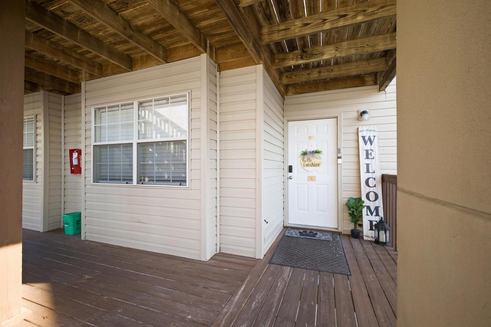 Walk-In, No Stairs Condo, Pets Welcome, 4 Mins To Silver Dollar City, 14 Mins To Ball Park Of America, Amazing Ozark Mountian Views Branson Exterior foto