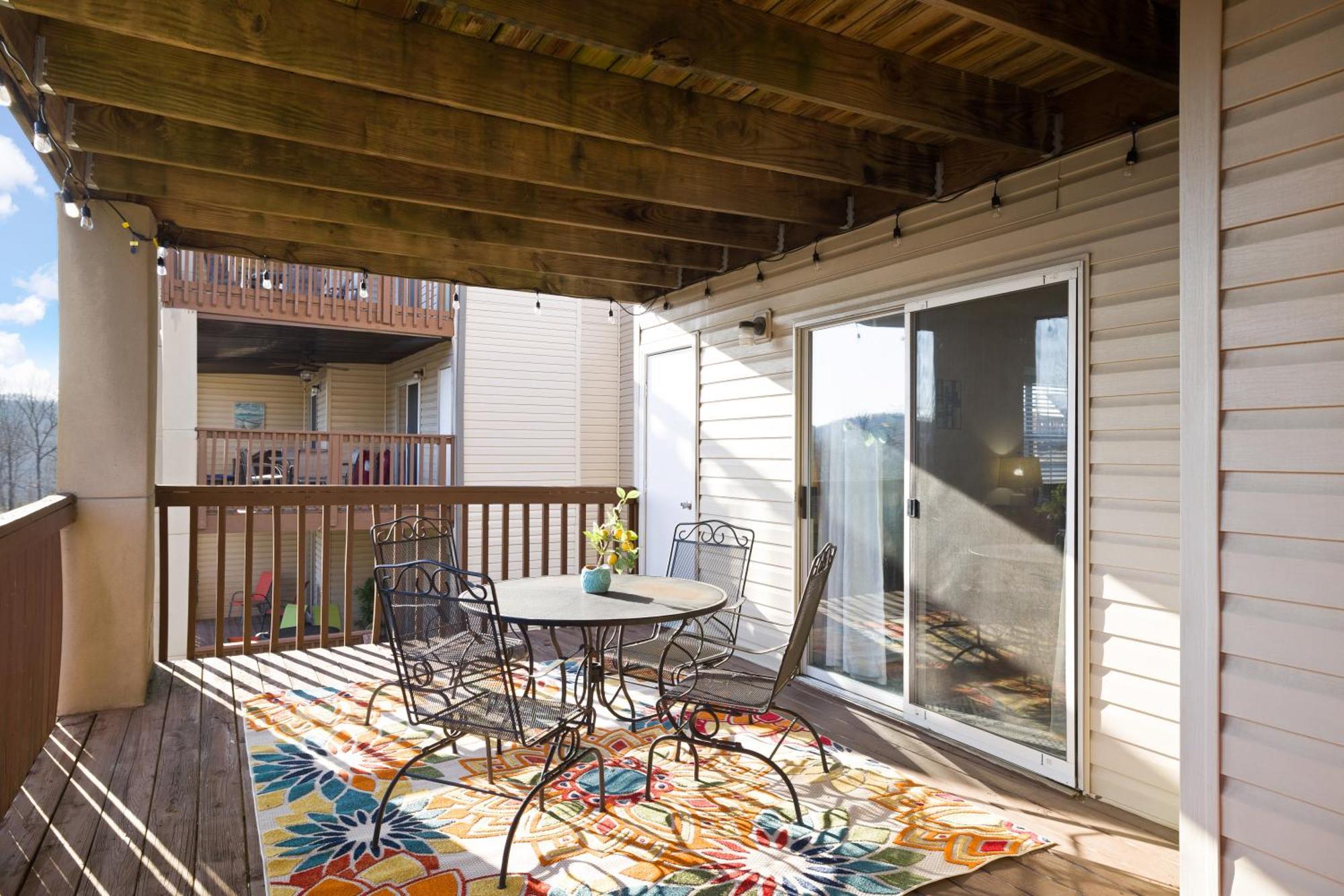 Walk-In, No Stairs Condo, Pets Welcome, 4 Mins To Silver Dollar City, 14 Mins To Ball Park Of America, Amazing Ozark Mountian Views Branson Exterior foto